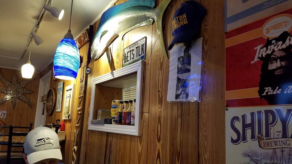 Jazzys Mainely Lobster-Seafood | restaurant | 210 N Orlando Ave, Cocoa Beach, FL 32931, USA | 3216133993 OR +1 321-613-3993