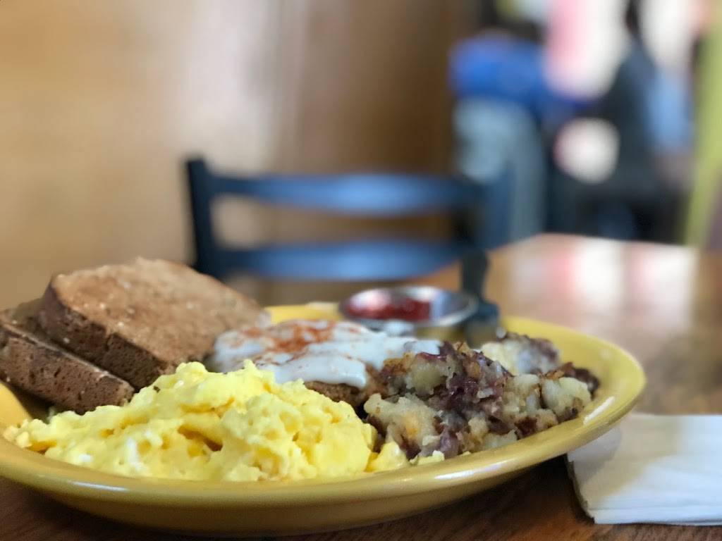 Sharkys Eatery | restaurant | 221 Doc Susie Ave, Fraser, CO 80442, USA | 9707268646 OR +1 970-726-8646