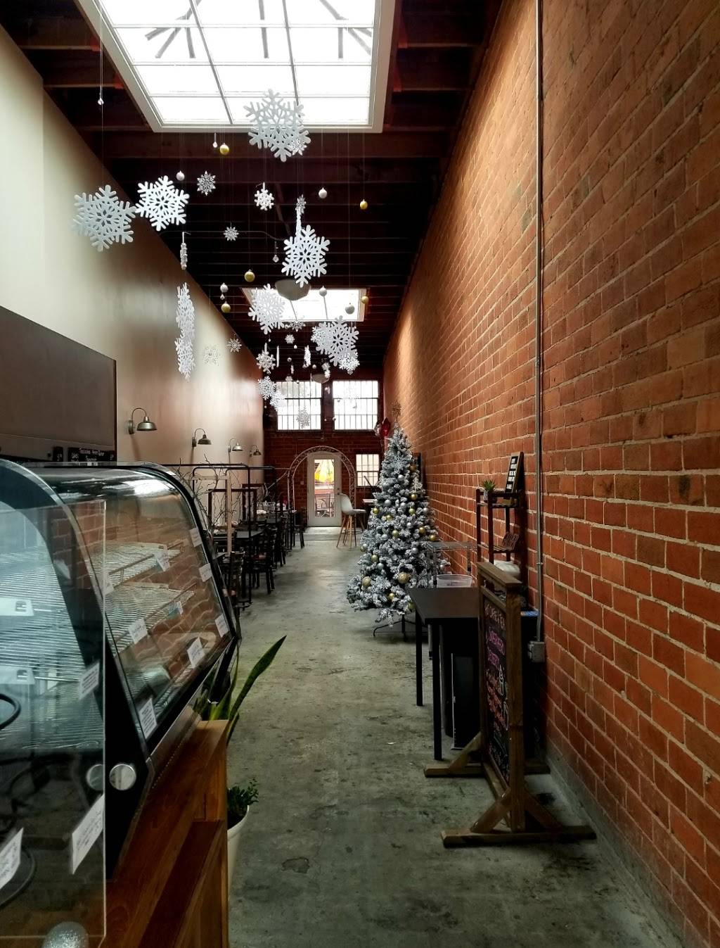 Superhero Desserts | restaurant | 1449 Webster St, Alameda, CA 94501, USA | 5102393022 OR +1 510-239-3022