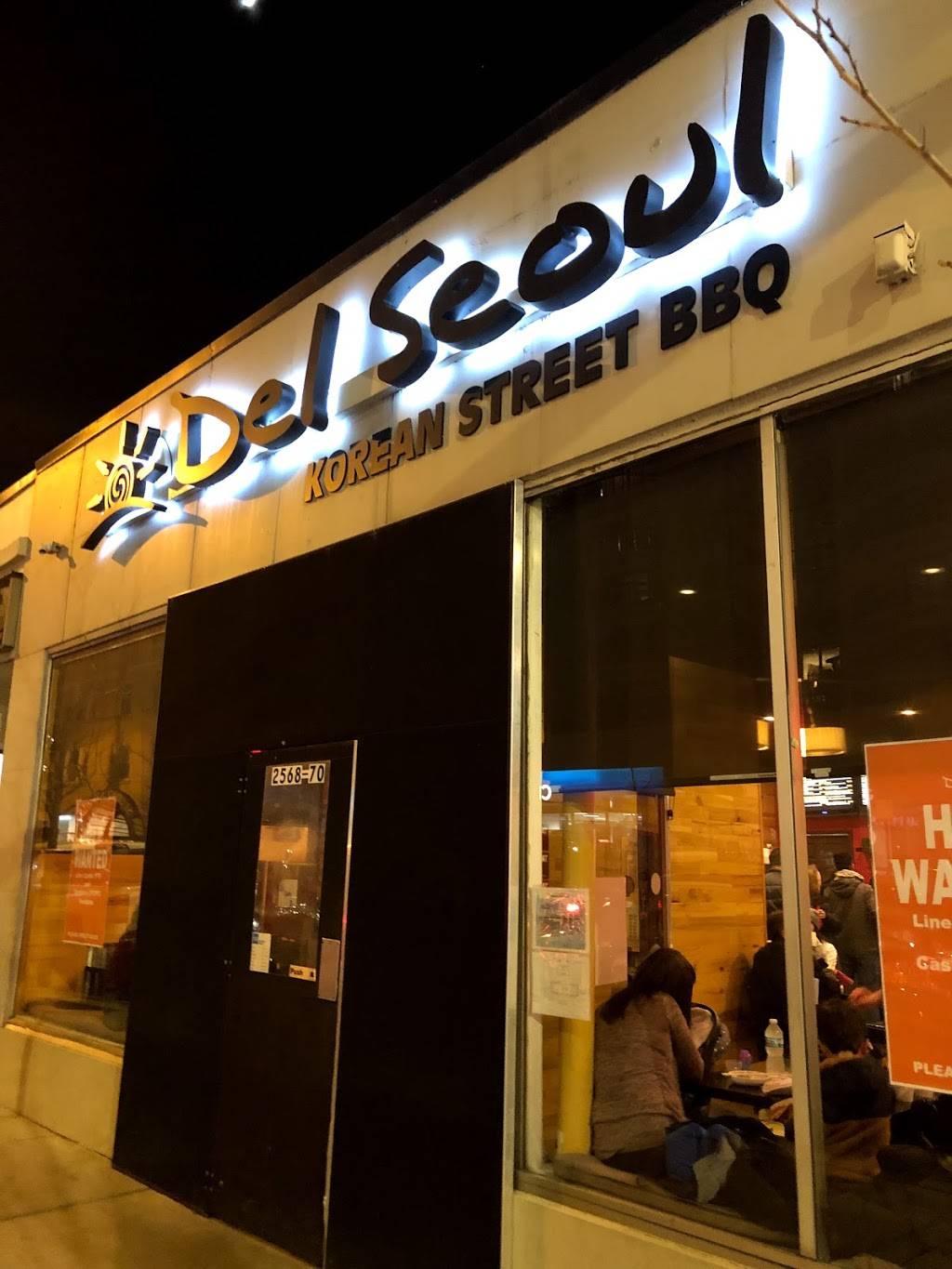Del Seoul | restaurant | 2568 N Clark St, Chicago, IL 60614, USA | 7732484227 OR +1 773-248-4227