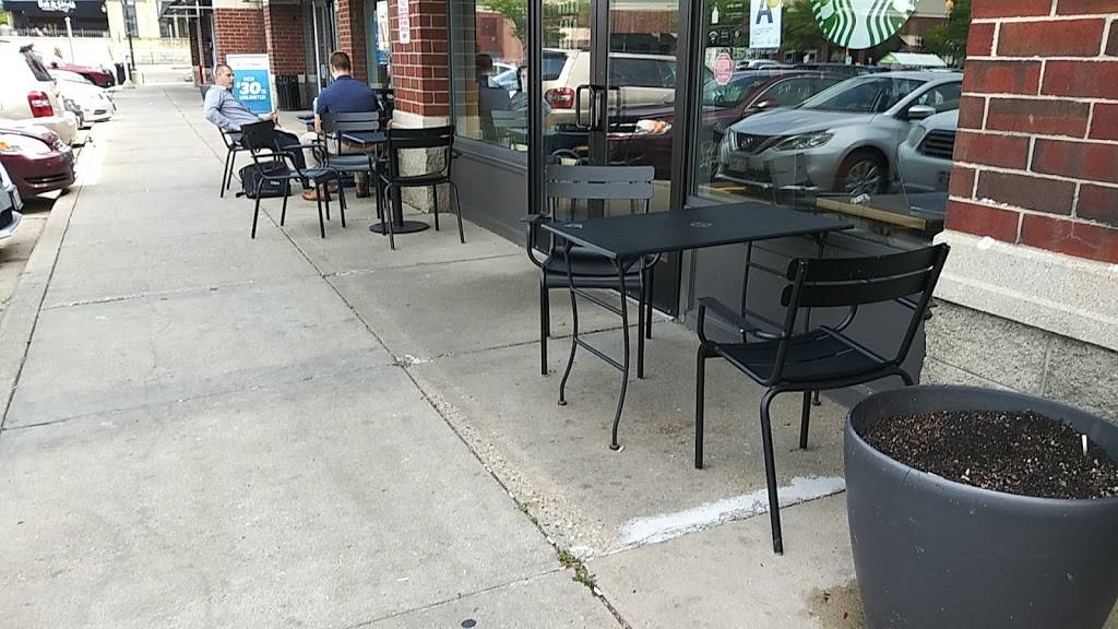 Starbucks | cafe | 544 E Ogden Ave Ste 500, Milwaukee, WI 53202, USA | 4142219099 OR +1 414-221-9099