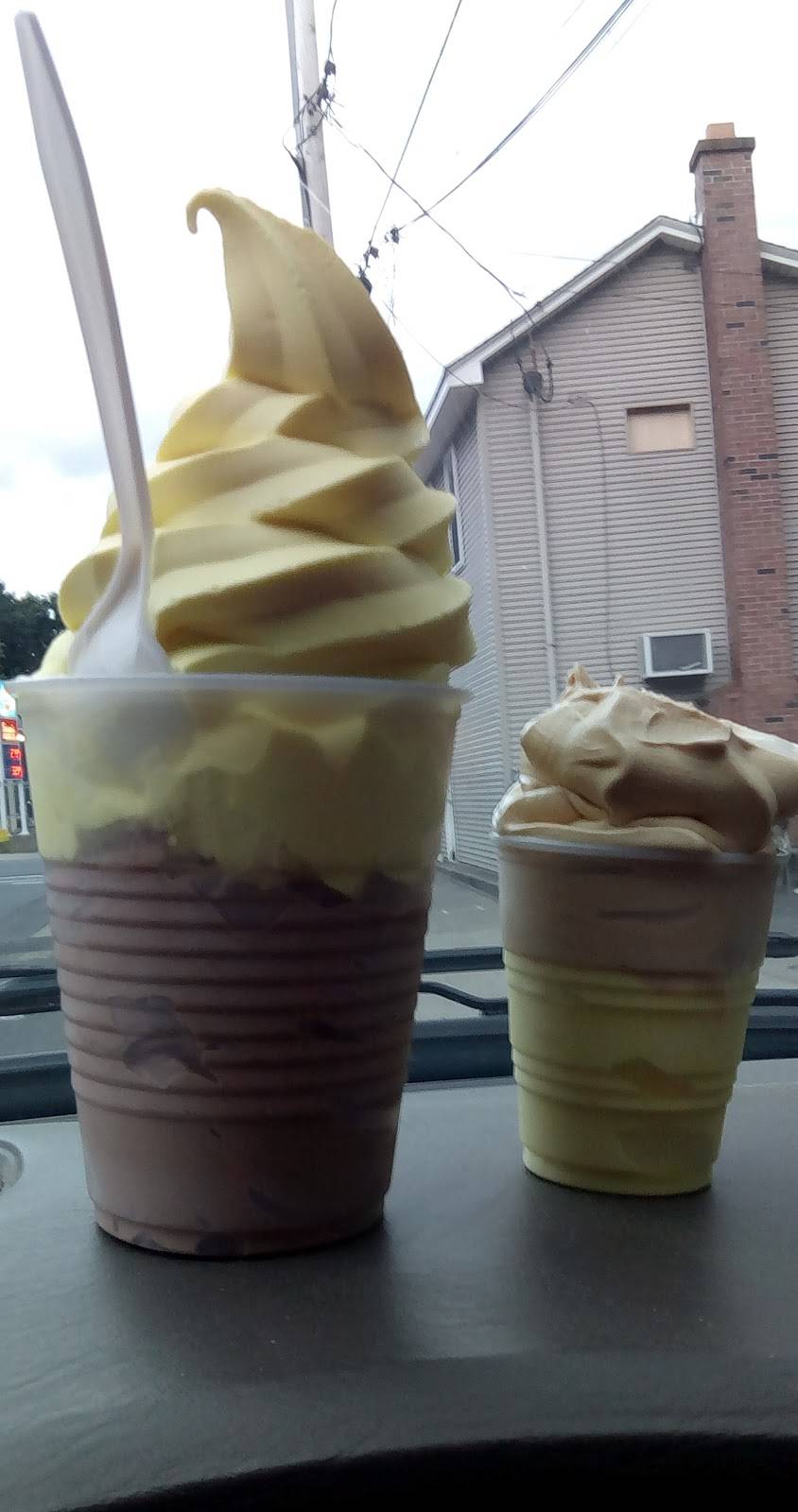 Rogers Place | meal takeaway | 1016 Chicopee St, Chicopee, MA 01013, USA | 4134378060 OR +1 413-437-8060