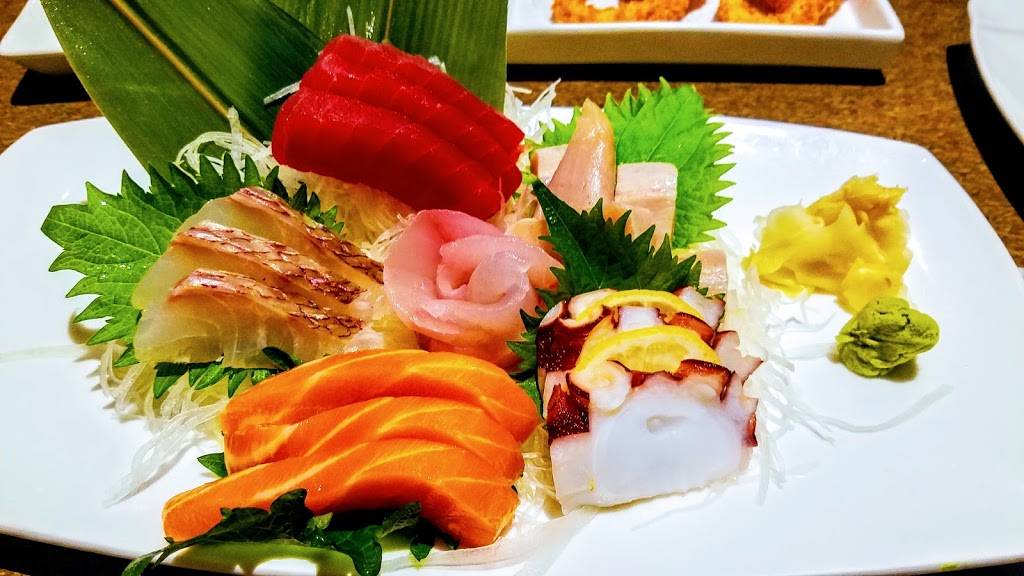 Nova Sushi Bar & Asian Fusion | restaurant | 3257 Solomons Island Rd, Edgewater, MD 21037, USA | 4109565326 OR +1 410-956-5326