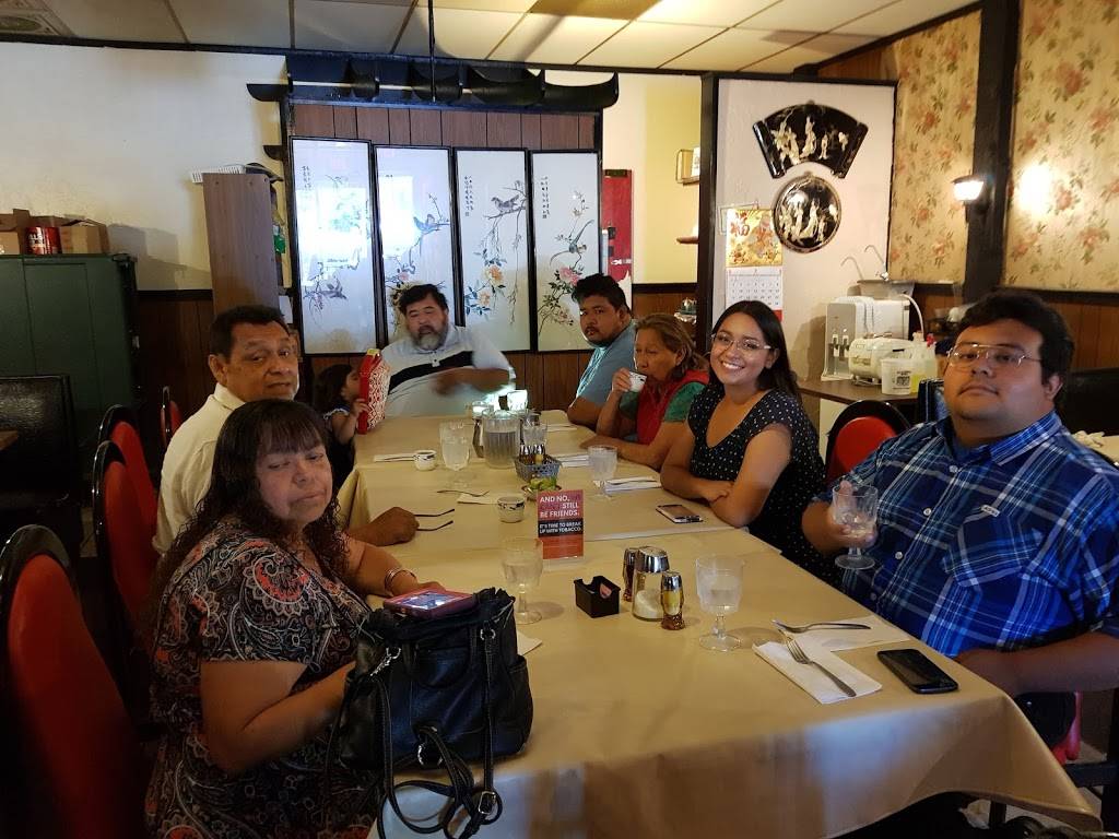 Emperors Kitchen | restaurant | 2686 Sheridan Rd, Zion, IL 60099, USA | 8477463003 OR +1 847-746-3003