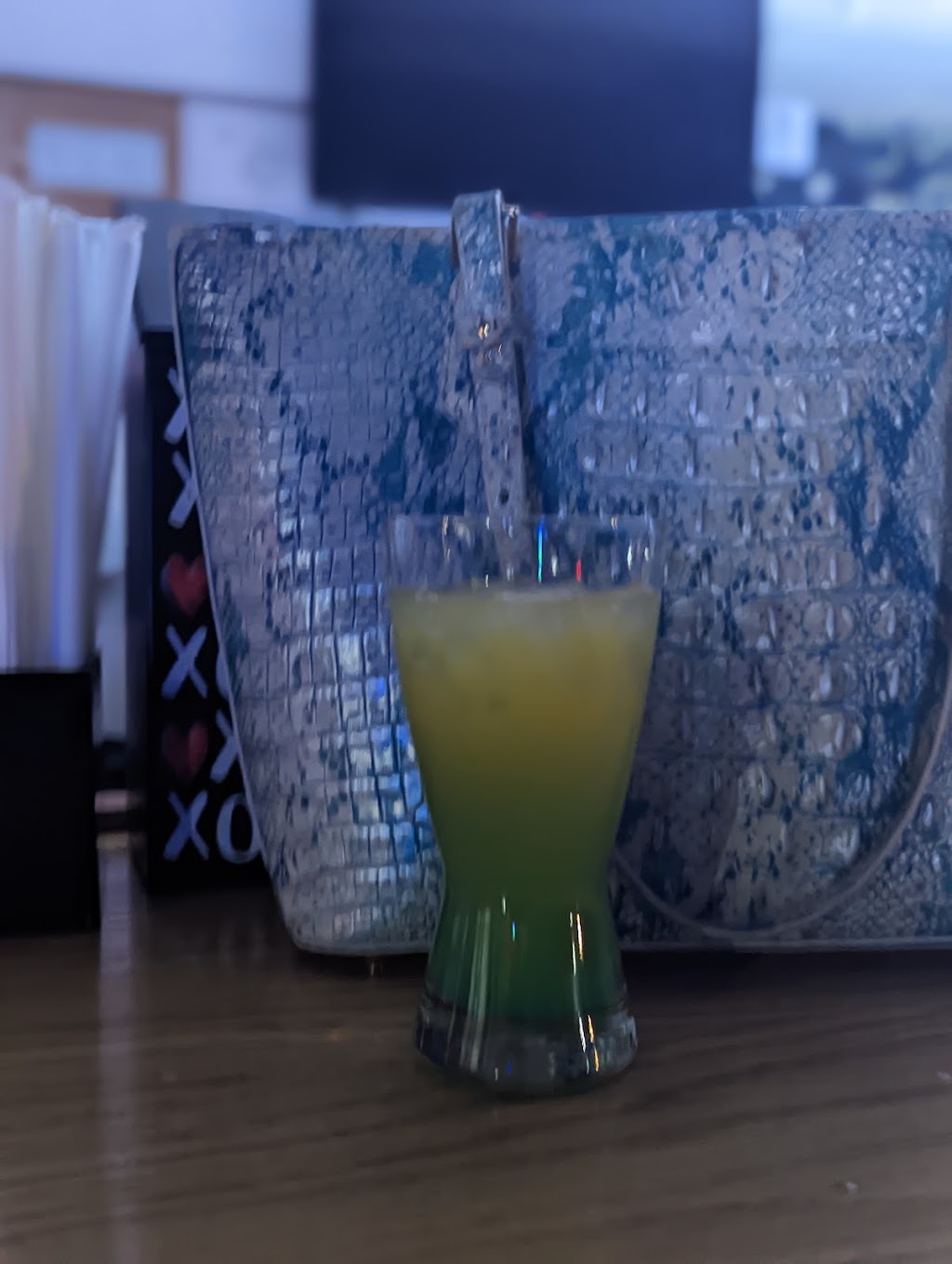 L & T Enterprises Shades Bar & Grill | restaurant | 4302 E Pine St, Tulsa, OK 74115, USA | 9189330184 OR +1 918-933-0184