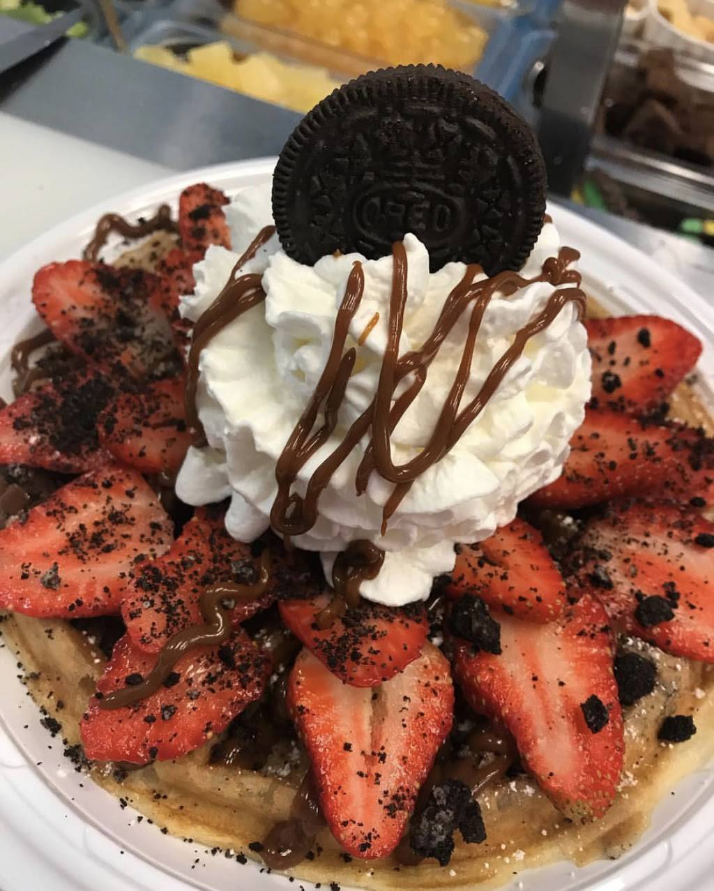 Swirls and Sweets | restaurant | 5 Broad St W, Mt Vernon, NY 10552, USA | 9146682424 OR +1 914-668-2424