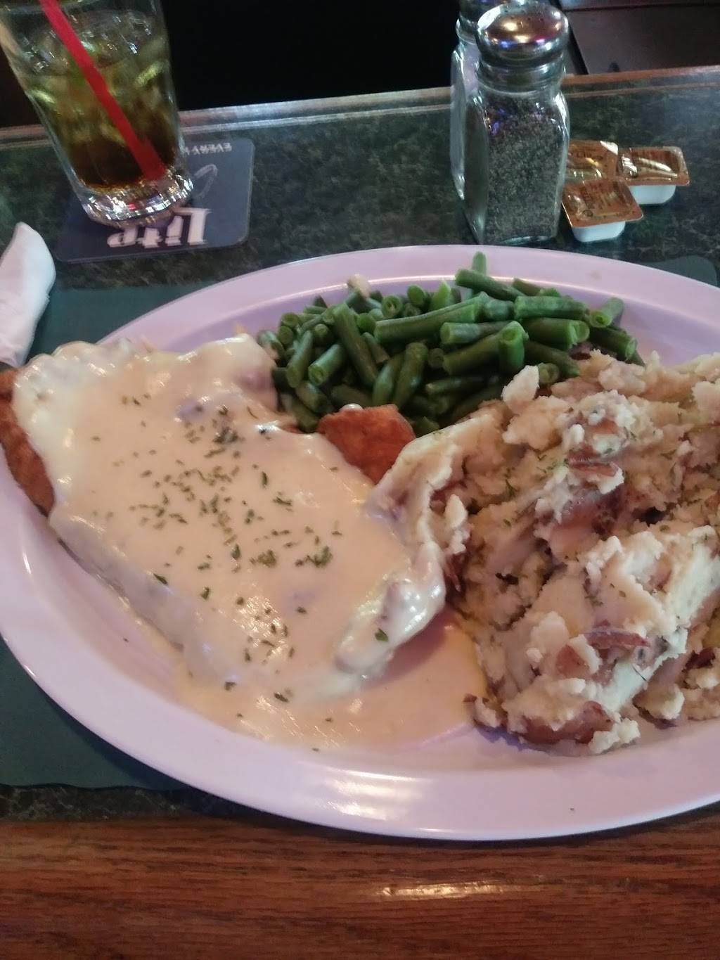 Middle Ground Grill | restaurant | 416 Middle St, Weymouth, MA 02189, USA | 7813379905 OR +1 781-337-9905