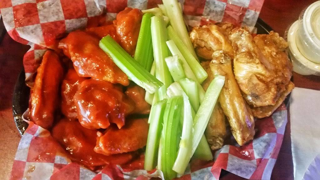 Wings N Ale | restaurant | 154 Ellis Ave, Lexington, SC 29072, USA | 8033594475 OR +1 803-359-4475