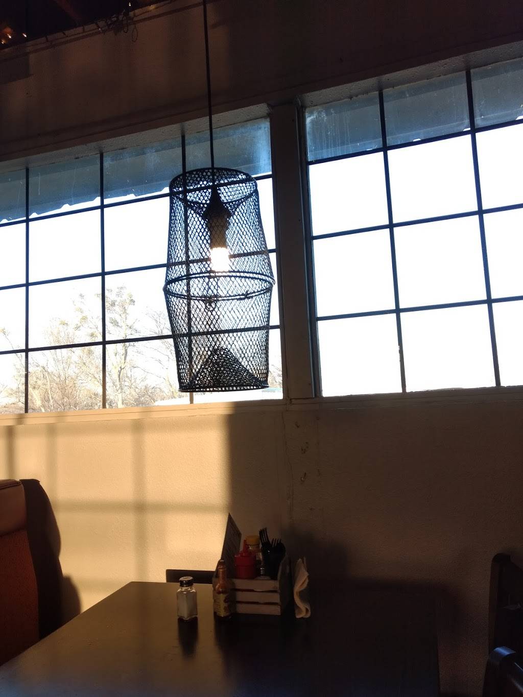 Catfish Corral | restaurant | 909 FM148, Crandall, TX 75114, USA | 9724723623 OR +1 972-472-3623