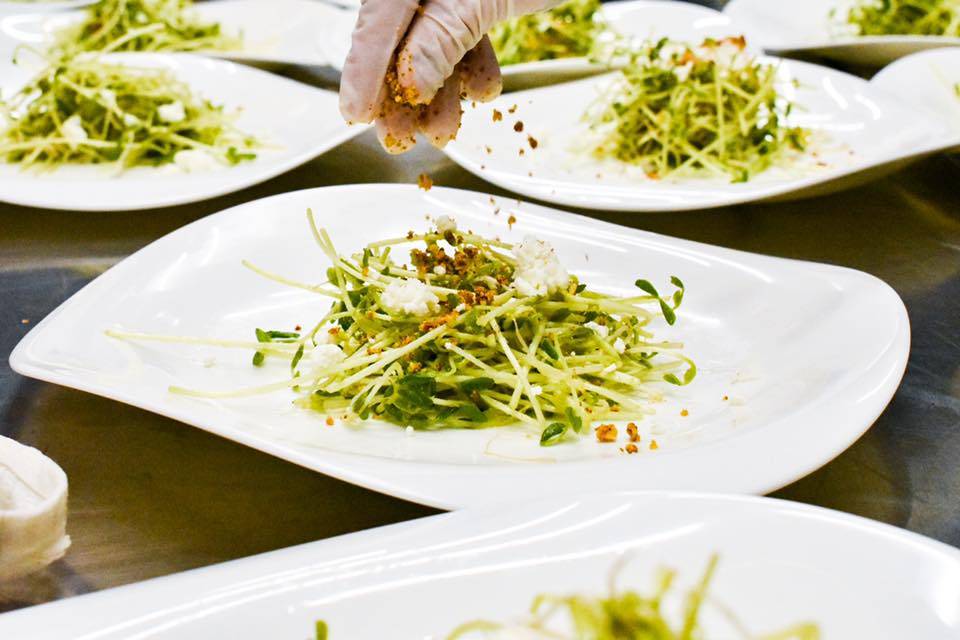 Osso | restaurant | 9145 Old State Rd, Chardon, OH 44024, USA | 4402303600 OR +1 440-230-3600