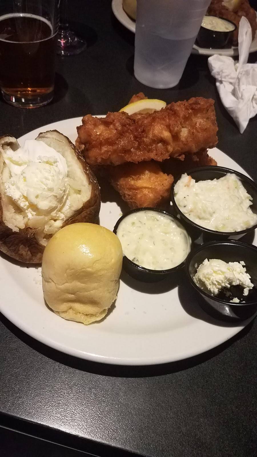 Rascals Bar & Grill | restaurant | 5223 Torque Dr, Loves Park, IL 61111, USA | 8156369207 OR +1 815-636-9207