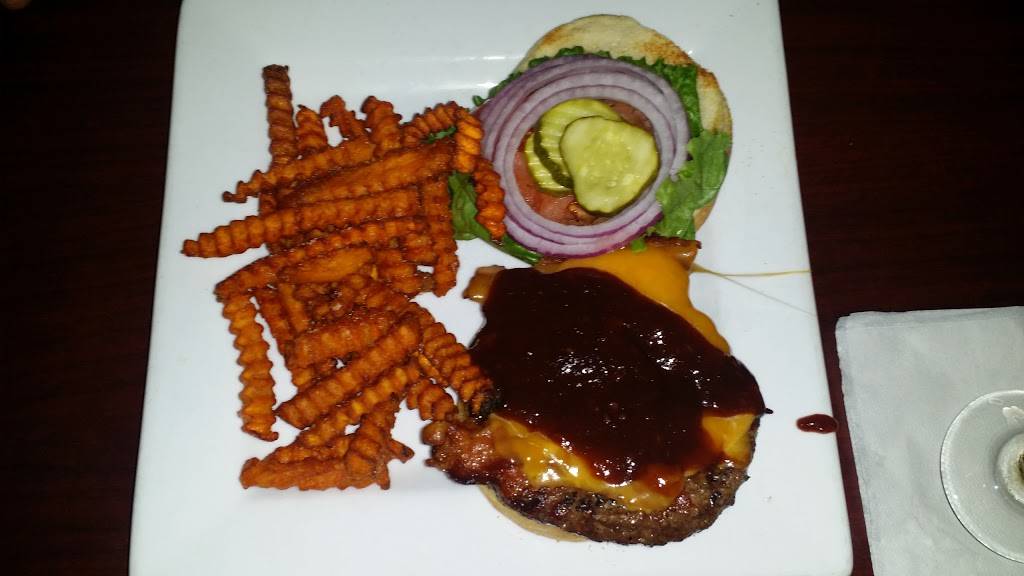 Firewater Grille | restaurant | 7007 Grover St, Omaha, NE 68106, USA | 4024523473 OR +1 402-452-3473