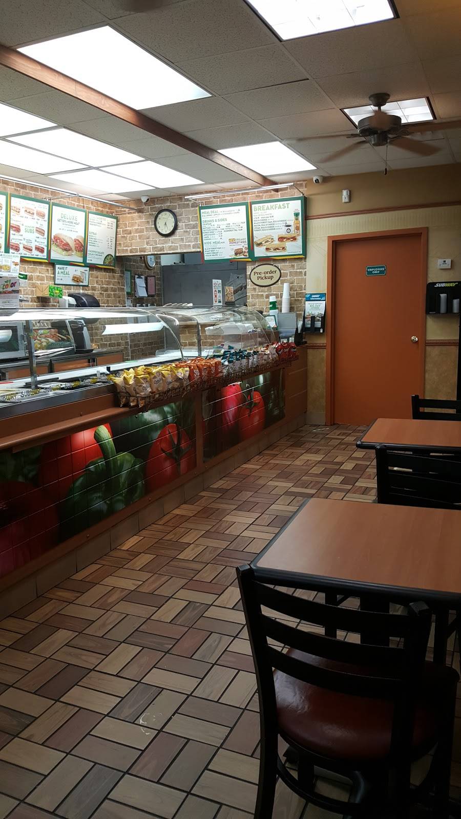 Subway Restaurants | restaurant | 176-71 Union Tpke, Flushing, NY 11366, USA | 7183808718 OR +1 718-380-8718