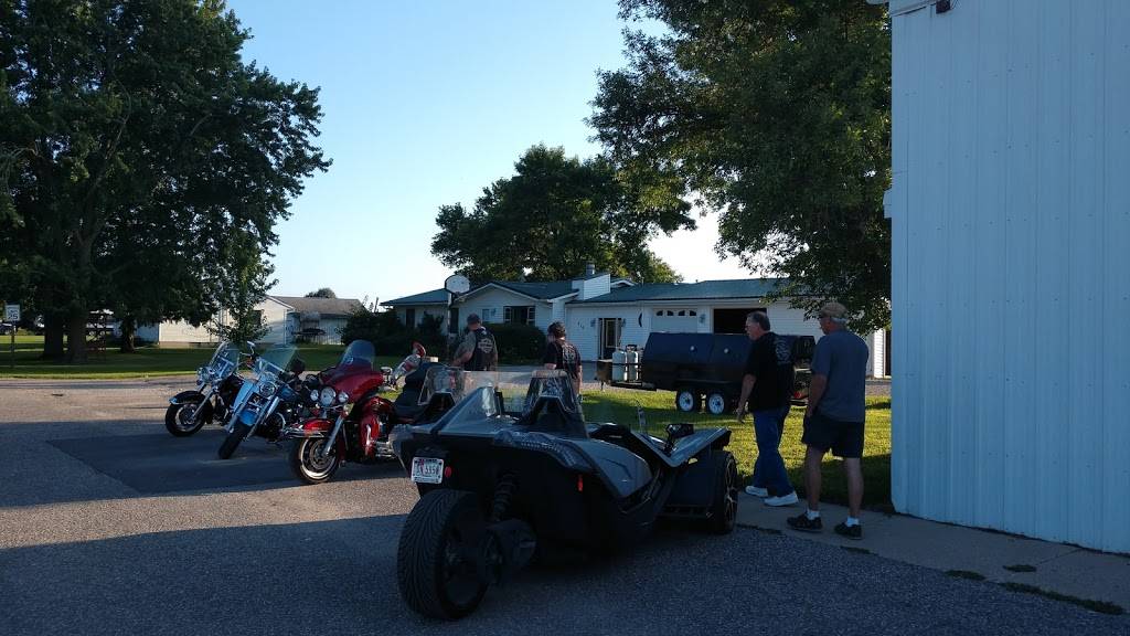 Morris Inn Steakhouse | restaurant | 206 Sycamore St, Morrison, IA 50657, USA | 3193452721 OR +1 319-345-2721