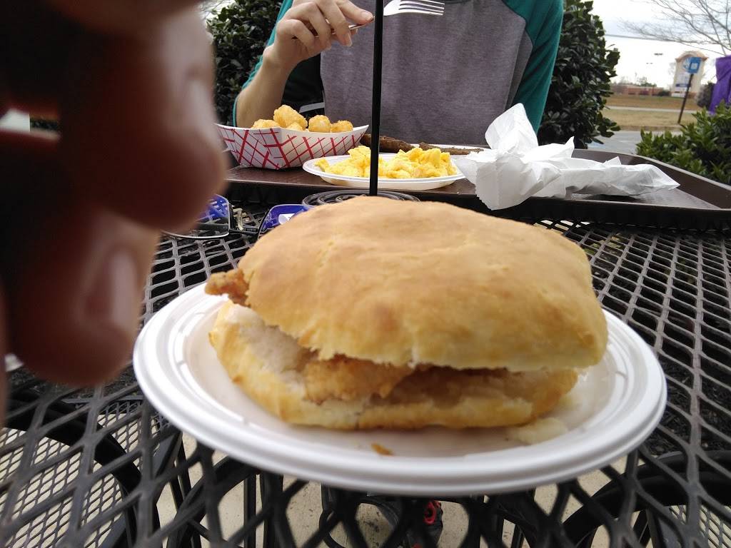 Fagans Biscuit Barn | restaurant | 1530 Peachtree Pkwy, Cumming, GA 30041, USA | 6784555670 OR +1 678-455-5670