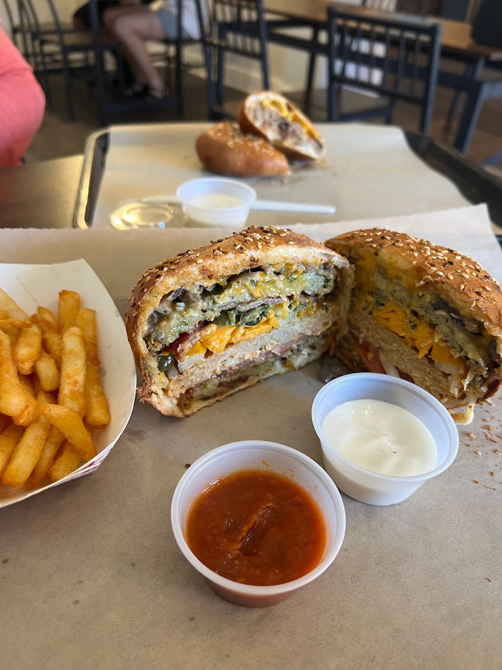 Bun Burger | restaurant | 230 W 3rd St, Chico, CA 95928, USA | 5303993992 OR +1 530-399-3992