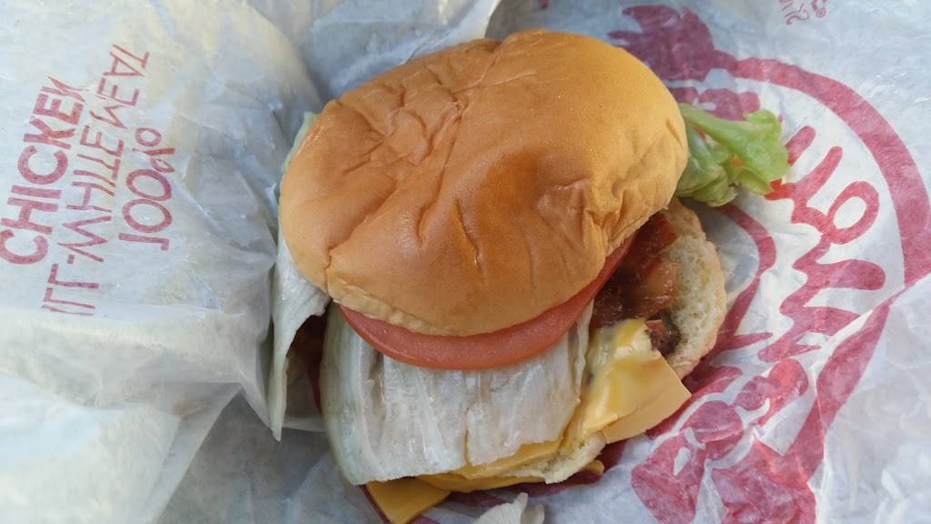 Wendys | restaurant | 3209 SW College Rd, Ocala, FL 34474, USA | 3522371007 OR +1 352-237-1007