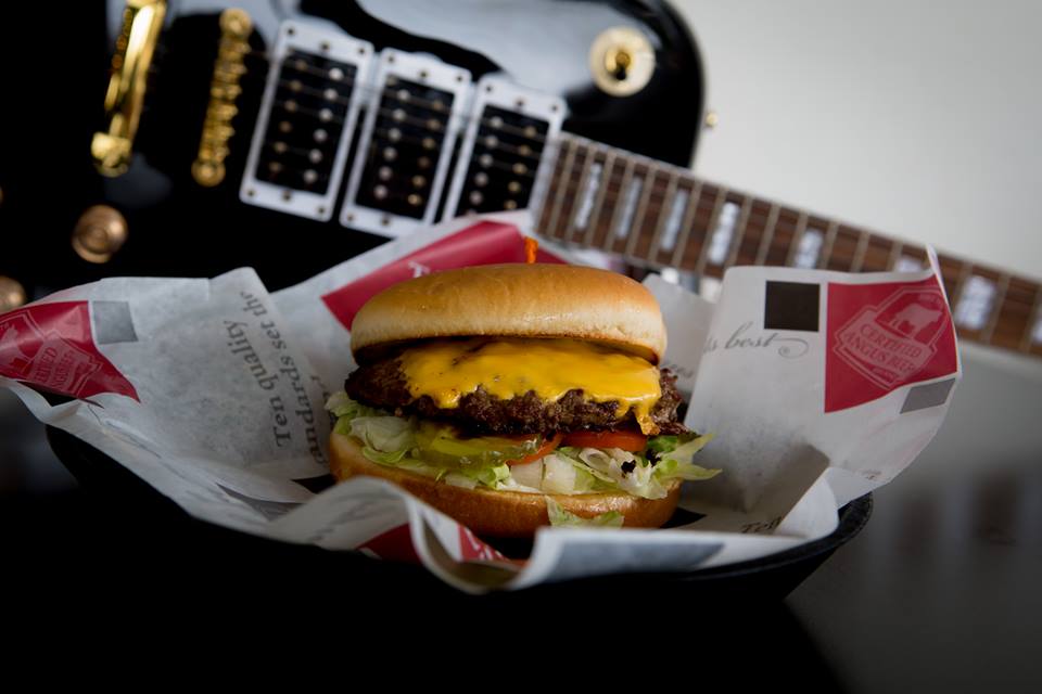 Reggies Burgers, Dogs & Fries | restaurant | 3200 N State Line Ave, Texarkana, AR 71854, USA | 8703304447 OR +1 870-330-4447