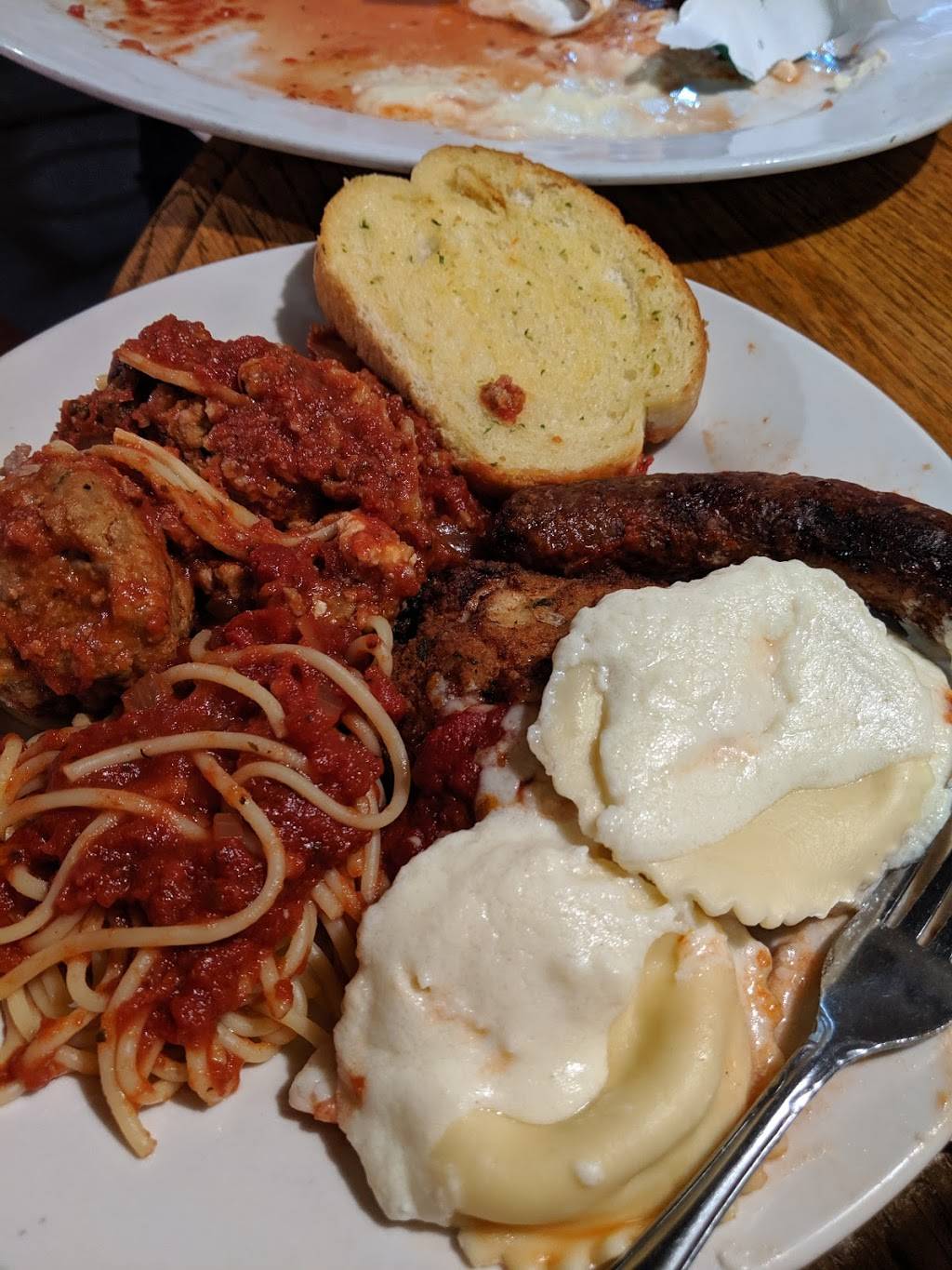 Spaghetti Warehouse | restaurant | 397 W Broad St, Columbus, OH 43215, USA | 6144640143 OR +1 614-464-0143