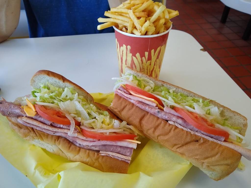 Yeller Sub | restaurant | 7200 Montgomery Blvd NE G1, Albuquerque, NM 87109, USA | 5058889784 OR +1 505-888-9784
