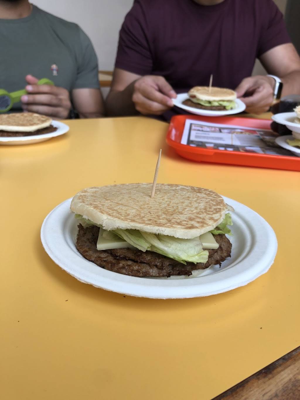 Dic Anns | restaurant | 1010 Rue Legendre O, Montréal, QC H4N 3L9, Canada | 5143818555 OR +1 514-381-8555