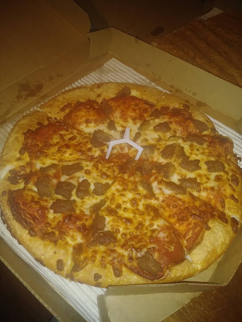 Pizza Hut | restaurant | 2597 Jackson Keller Rd, San Antonio, TX 78230, USA | 2109796466 OR +1 210-979-6466