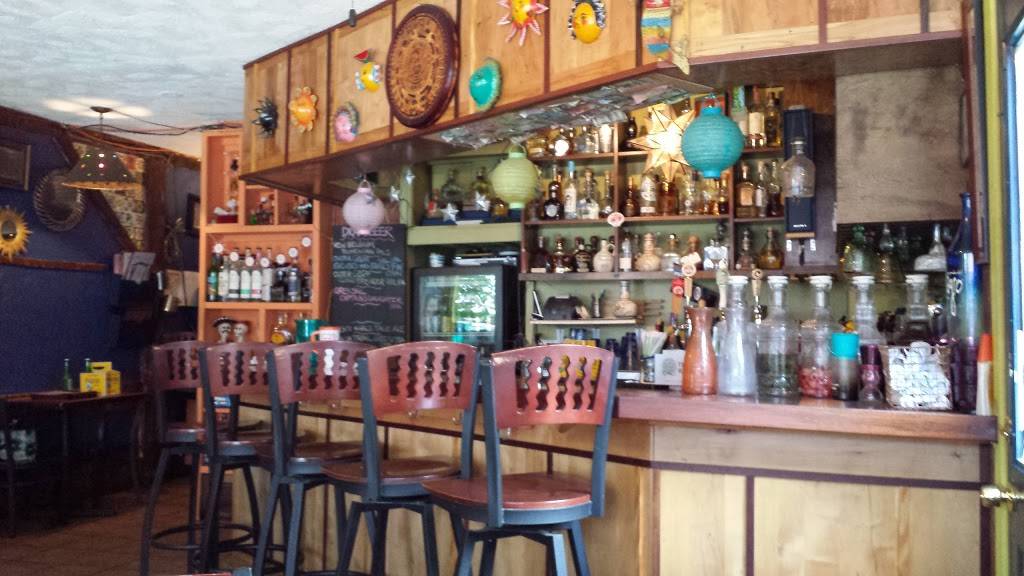 Milagro Cafe | restaurant | 142 Water St, Stonington, CT 06378, USA | 8605358178 OR +1 860-535-8178