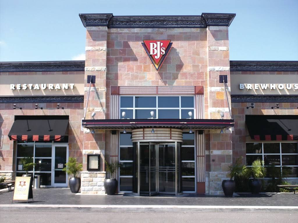 BJs Restaurant & Brewhouse | restaurant | 3800 Park Blvd N, Pinellas Park, FL 33781, USA | 7275254640 OR +1 727-525-4640