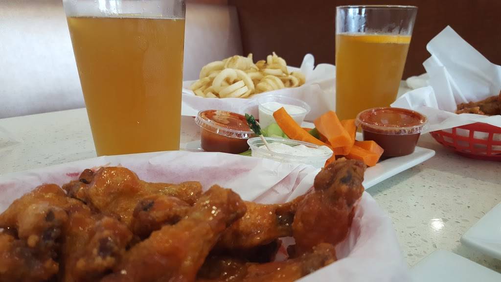 Hot Wings Cafe | restaurant | 4609 Van Nuys Blvd, Sherman Oaks, CA 91403, USA | 8187849464 OR +1 818-784-9464