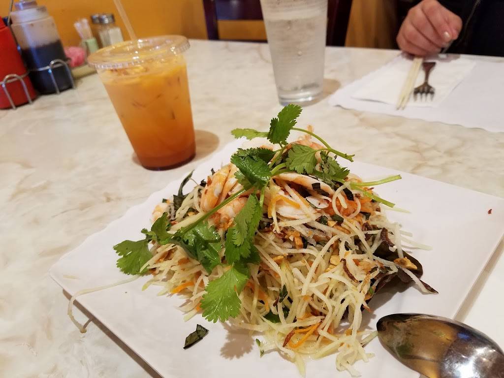 MaMas Vietnamese Cuisine | restaurant | 2456 S El Camino Real, San Mateo, CA 94403, USA | 6505728822 OR +1 650-572-8822