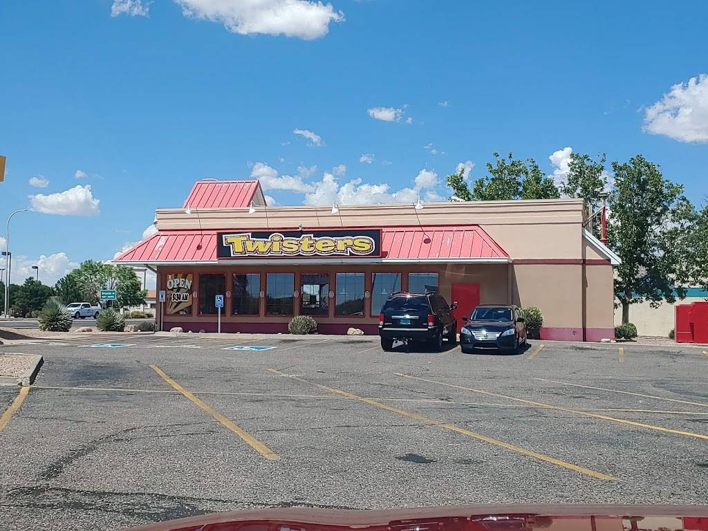 Twisters Burgers and Burritos | restaurant | 3240 Coors Blvd NW, Albuquerque, NM 87120, USA | 5058396966 OR +1 505-839-6966