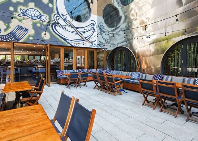 The Beach | restaurant | 355 W 16th St, New York, NY 10011, USA | 2122292336 OR +1 212-229-2336