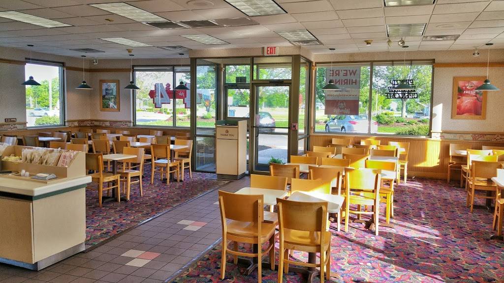 Wendys | restaurant | 221 S Weber Rd, Bolingbrook, IL 60490, USA | 6307590805 OR +1 630-759-0805