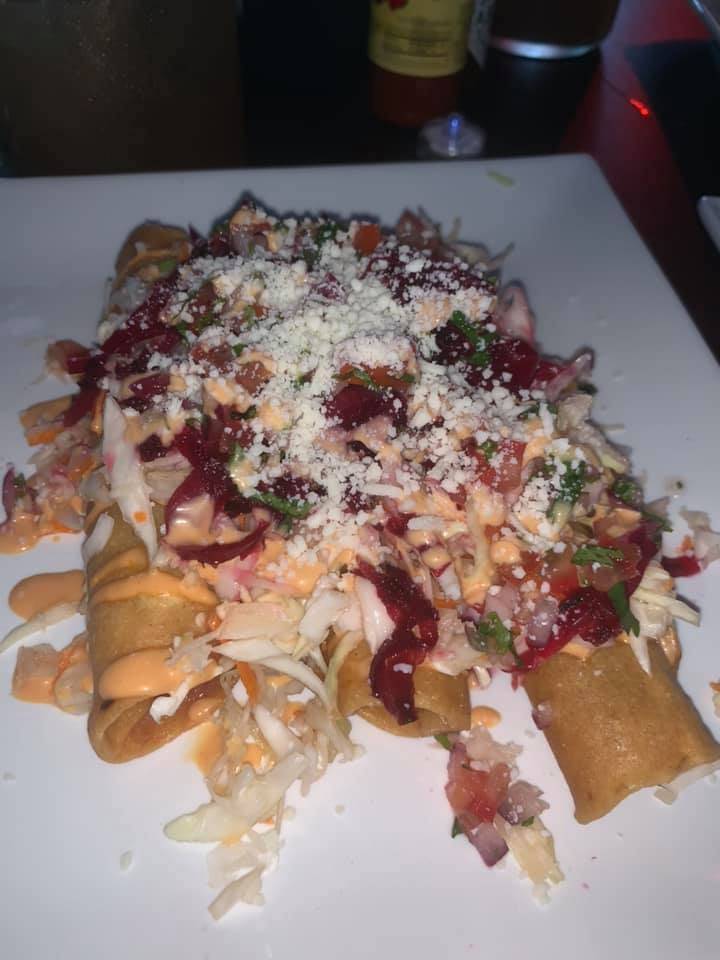 El Pulgarcito Restaurant & Bar | restaurant | 29 S Dixie Hwy, Lake Worth, FL 33460, USA | 5614105852 OR +1 561-410-5852