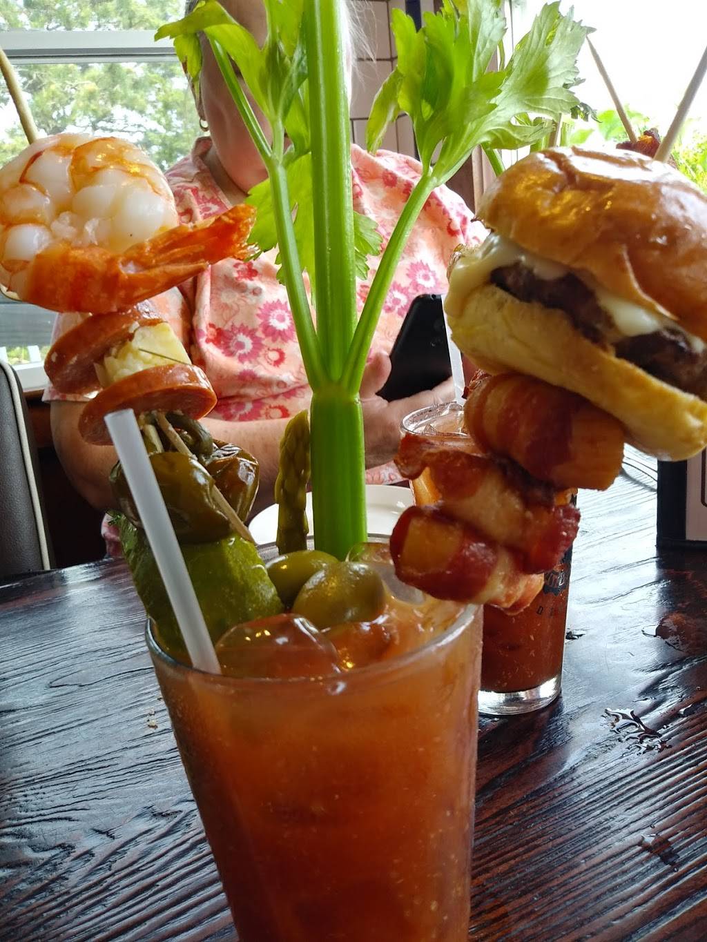 Skipper Restaurant and Chowder House | restaurant | 152 S Shore Dr, South Yarmouth, MA 02664, USA | 5083947406 OR +1 508-394-7406