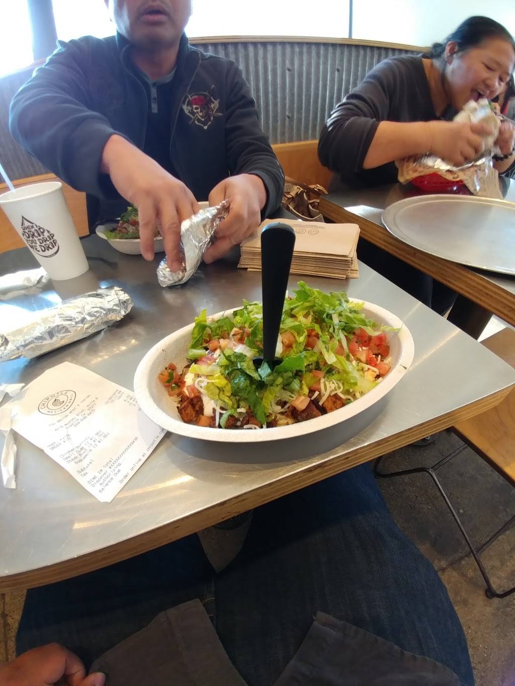 Chipotle Mexican Grill | restaurant | 4219 S Mooney Blvd Ste B, Visalia, CA 93277, USA | 5596368475 OR +1 559-636-8475