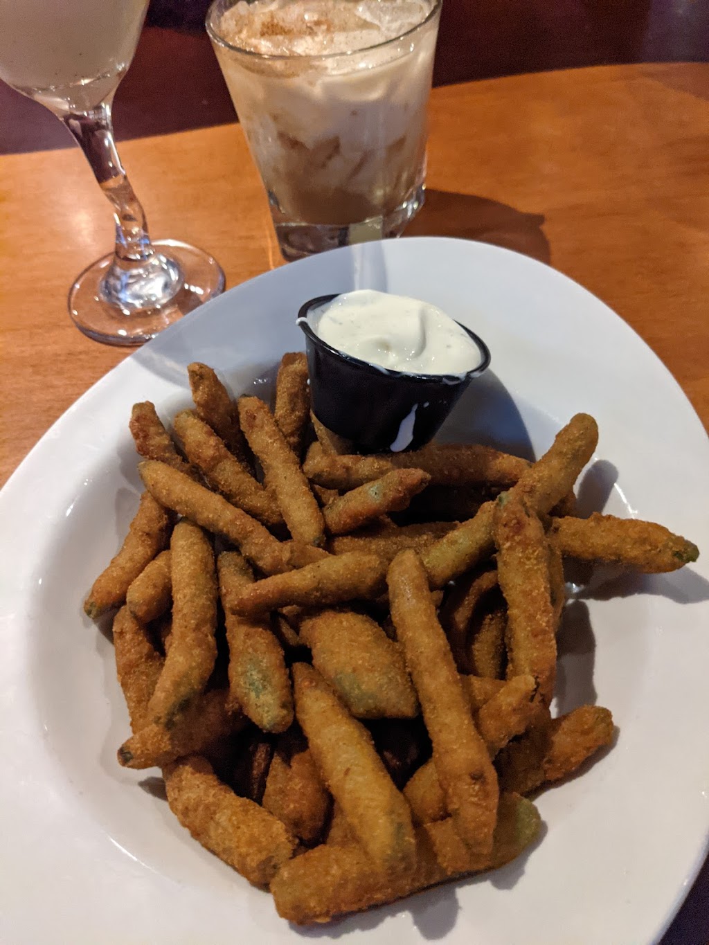 Bobs Classic Restaurant & Distillery | restaurant | 474 Grant Rd, East Wenatchee, WA 98802, USA | 5098885641 OR +1 509-888-5641