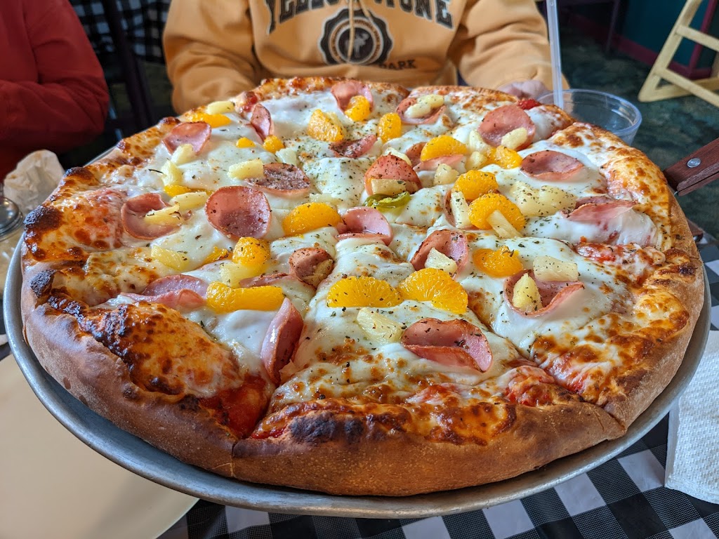 Piesanos Pacchia | restaurant | 3618 Canyon Lake Dr, Rapid City, SD 57702, USA | 6053416941 OR +1 605-341-6941