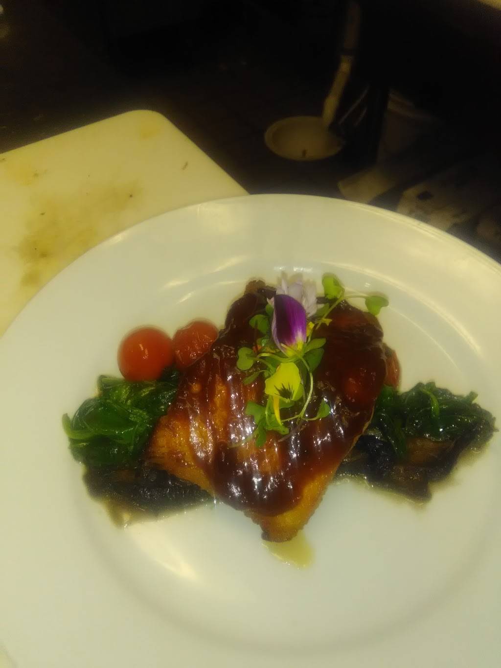 Dixie Moon Saloon | restaurant | 2610, 111 S Main St, Royal Oak, MI 48067, USA | 2488507075 OR +1 248-850-7075