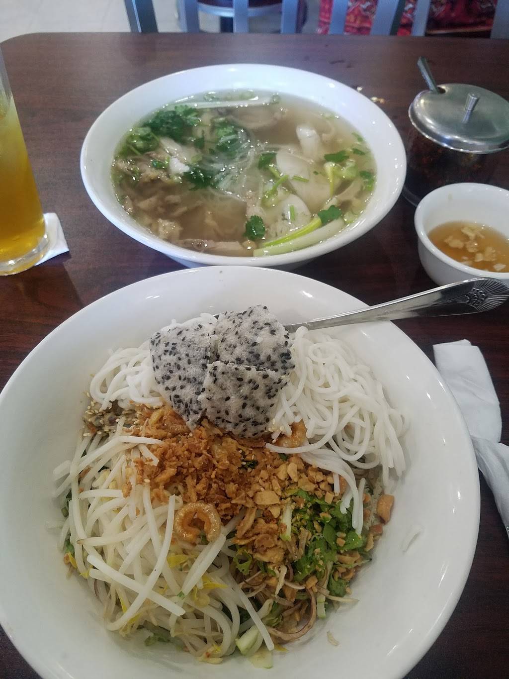 Dong Ba Restaurant | restaurant | 10815 Beechnut St #147, Houston, TX 77072, USA | 2814986520 OR +1 281-498-6520