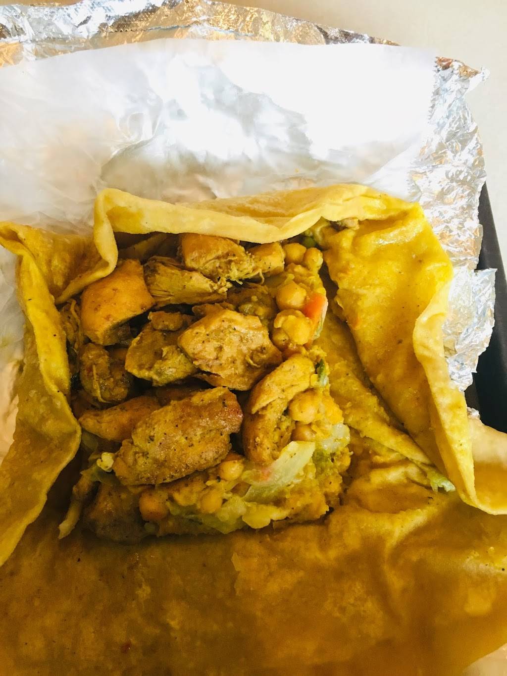 Alis Roti Restaurant | restaurant | 1188 Blue Hill Avenue, Mattapan, MA 02126, USA | 6172989850 OR +1 617-298-9850