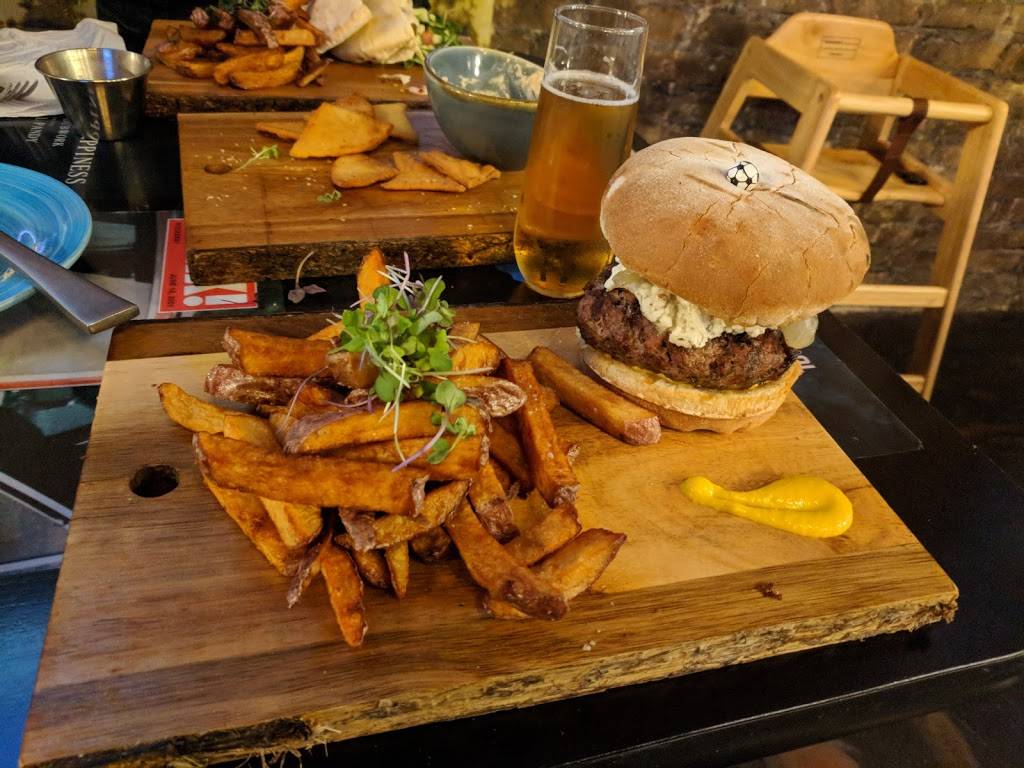 Six06 Cafe Bar | cafe | 1641 W Chicago Ave, Chicago, IL 60622, USA | 3129294911 OR +1 312-929-4911