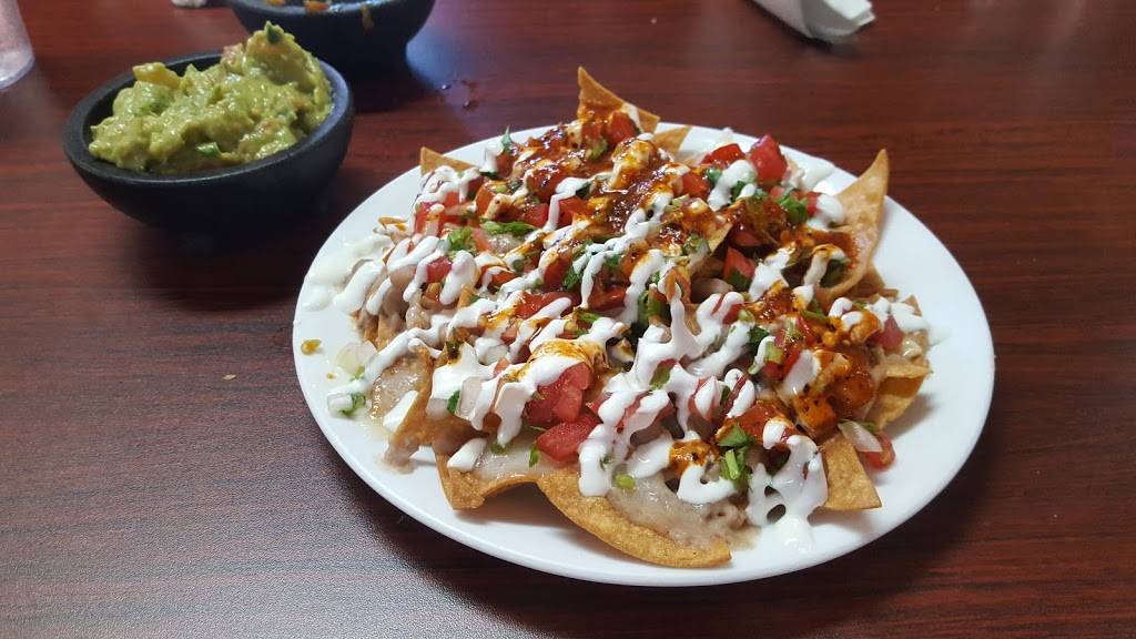 Plazuelas Mexican Restaurant | restaurant | 40015 CA-49 St 203, Oakhurst, CA 93644, USA | 5596587771 OR +1 559-658-7771