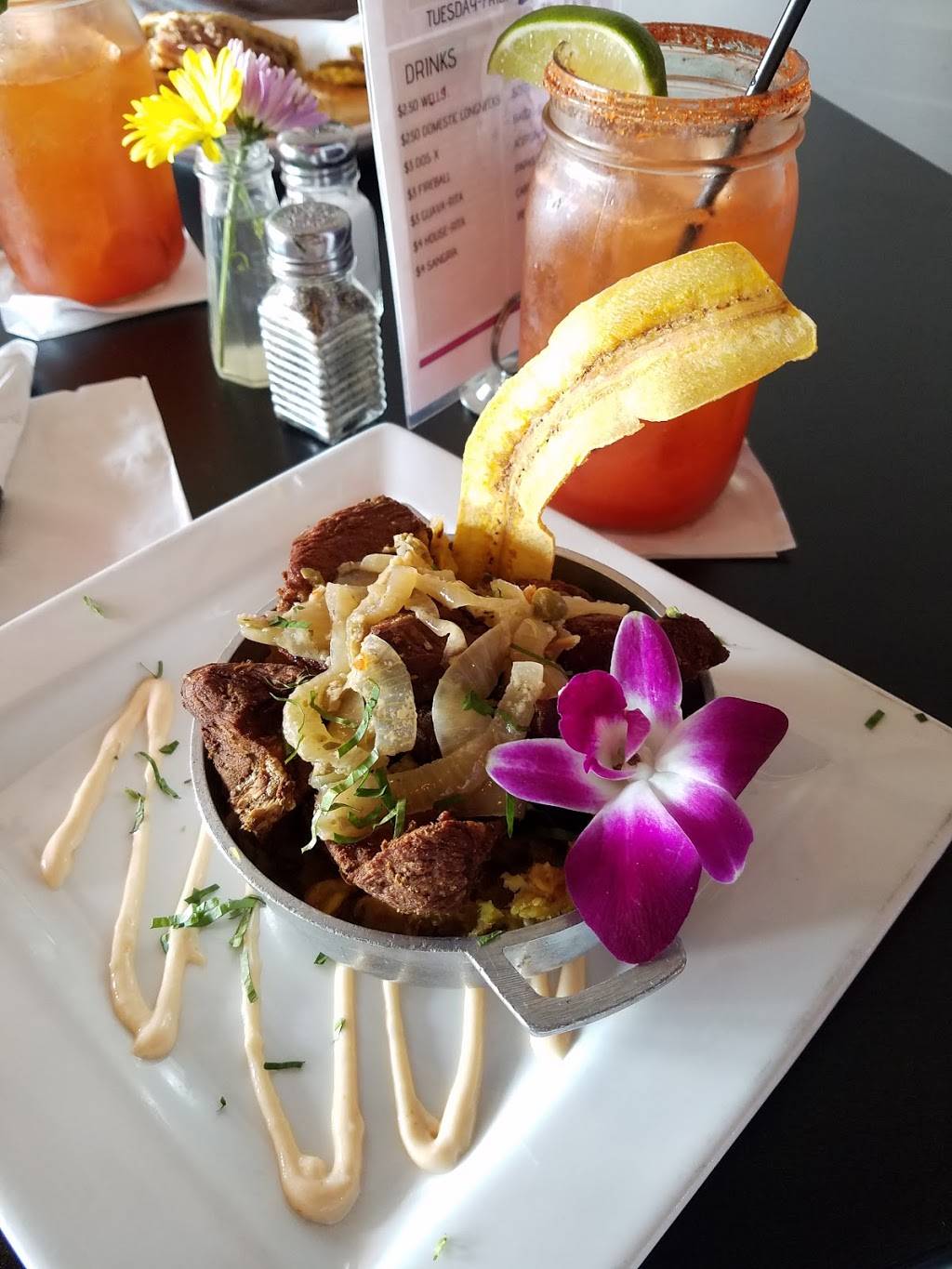 Luna Rosa Puerto Rican Grill y Tapas | restaurant | 2603 SE Military Dr #106, San Antonio, TX 78223, USA | 2103143111 OR +1 210-314-3111