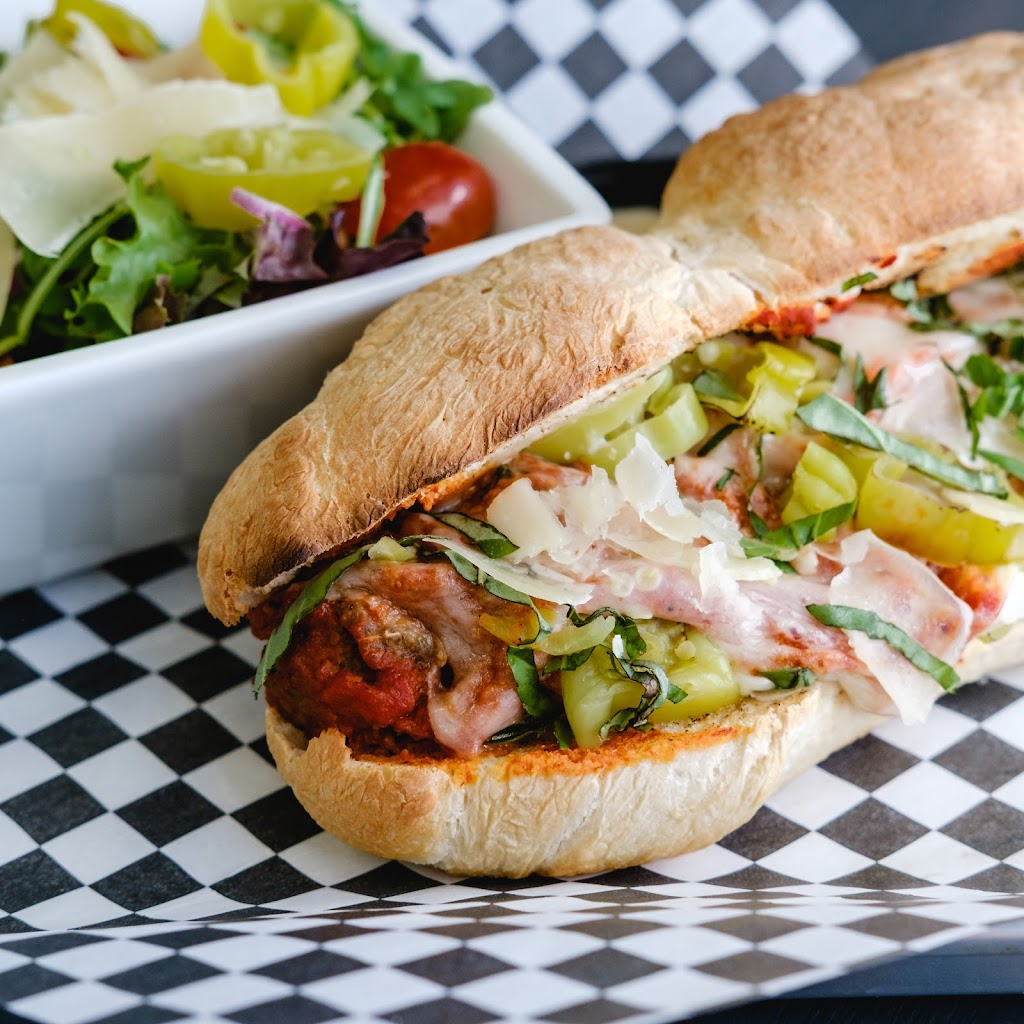 R Town Pizza | restaurant | 180 W Peckham Ln #1100, Reno, NV 89502, USA | 7756228838 OR +1 775-622-8838