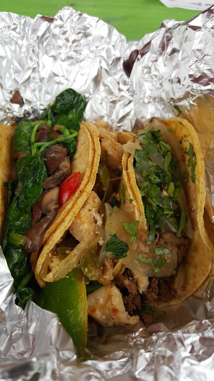 Taco Stop | restaurant | 1900 Irving Blvd, Dallas, TX 75207, USA | 9729714859 OR +1 972-971-4859