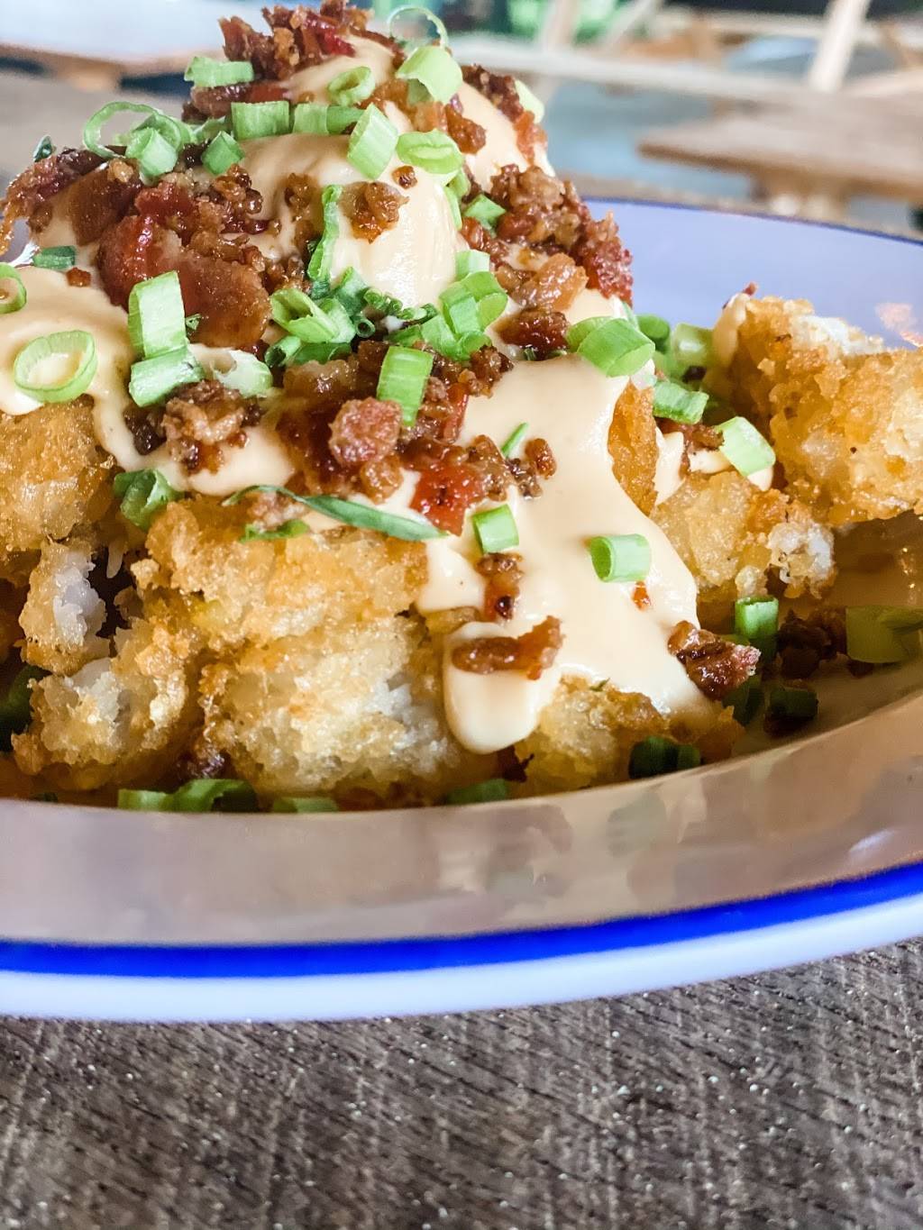 Sonnys Patio Pub and Refuge | restaurant | 1322 6th Ave N, Nashville, TN 37208, USA | 6159537846 OR +1 615-953-7846