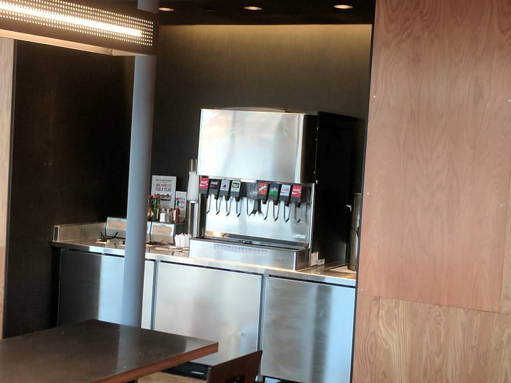 Chipotle Mexican Grill | restaurant | 13075 Victory Blvd Spc 102, North Hollywood, CA 91606, USA | 8187632975 OR +1 818-763-2975