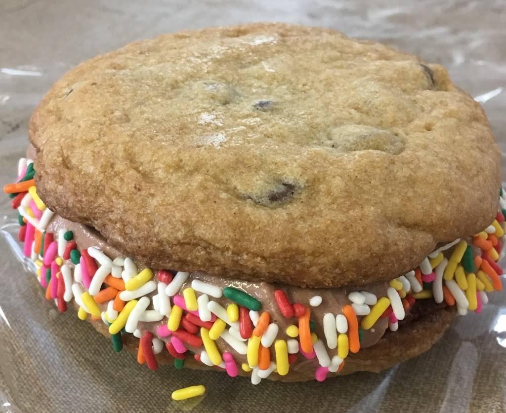 The Bethel Sugar Shack | restaurant | 156 W Bethel Rd, Bethel, ME 04217, USA | 2078241051 OR +1 207-824-1051