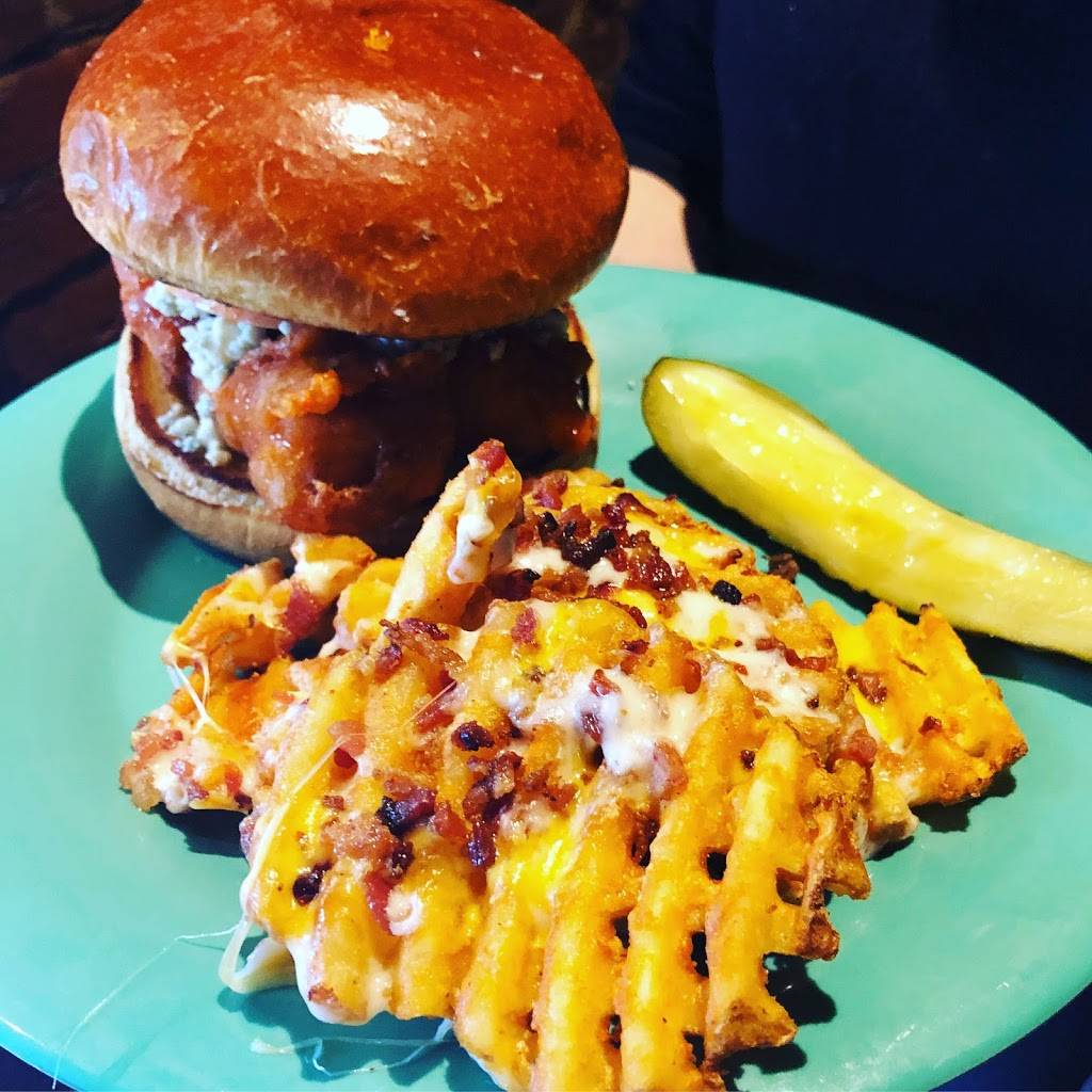 Macs Pizza Pub Covington | restaurant | 1332, 604 Main St, Covington, KY 41011, USA | 8594316227 OR +1 859-431-6227